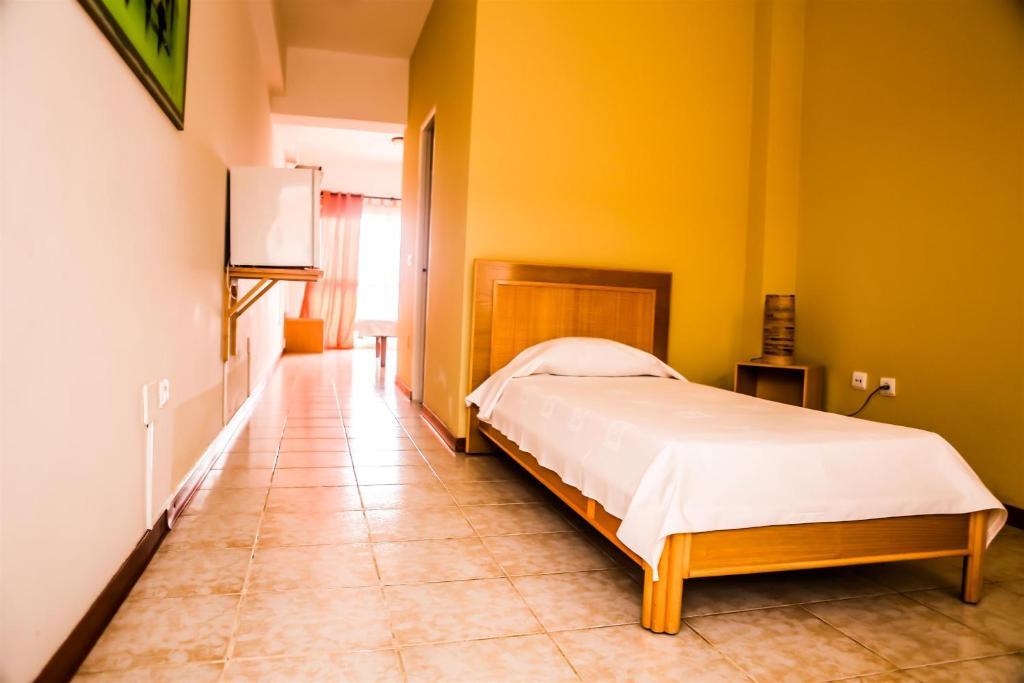 Residencial Jenny Hotel Mindelo Room photo