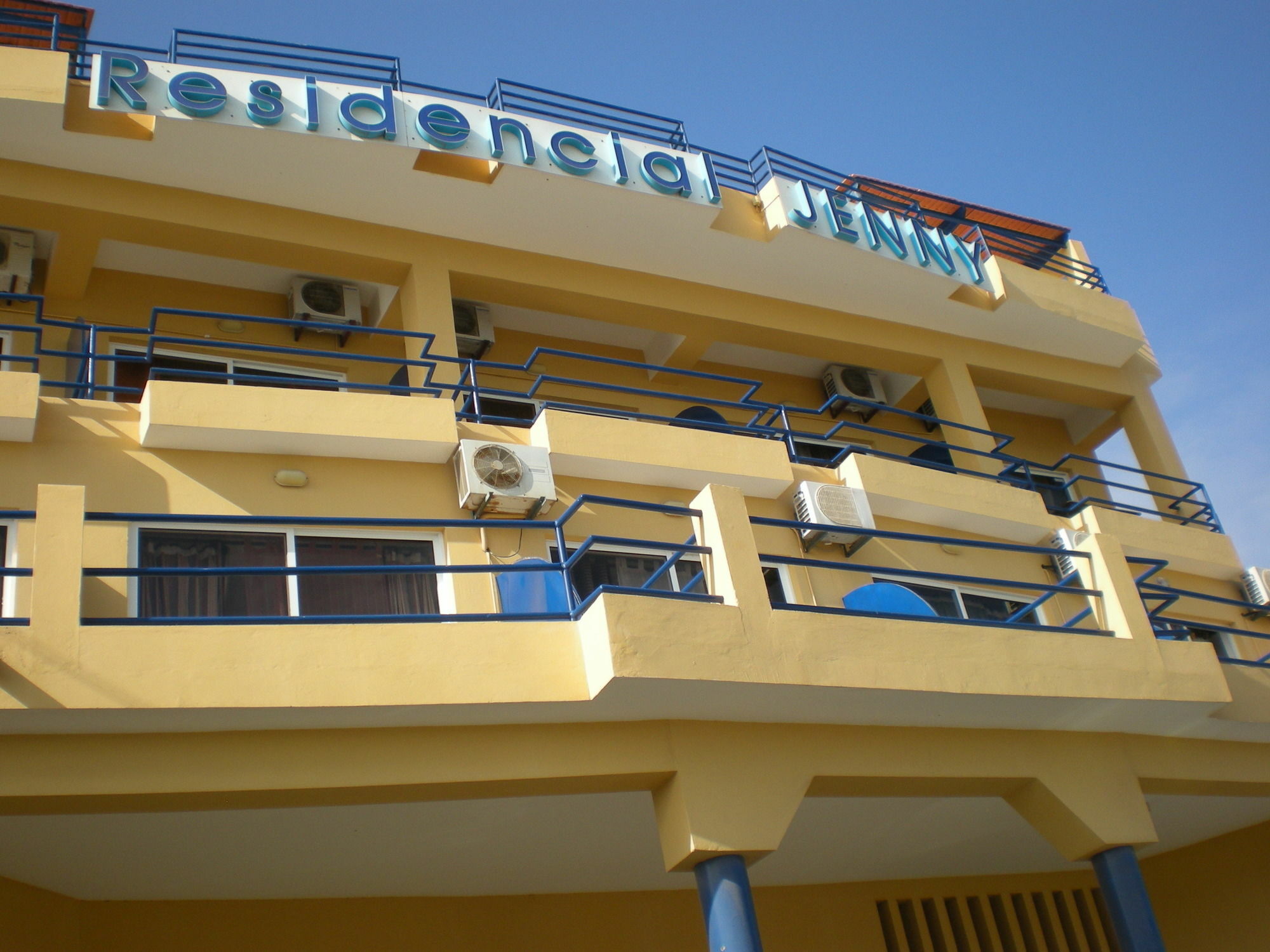 Residencial Jenny Hotel Mindelo Exterior photo