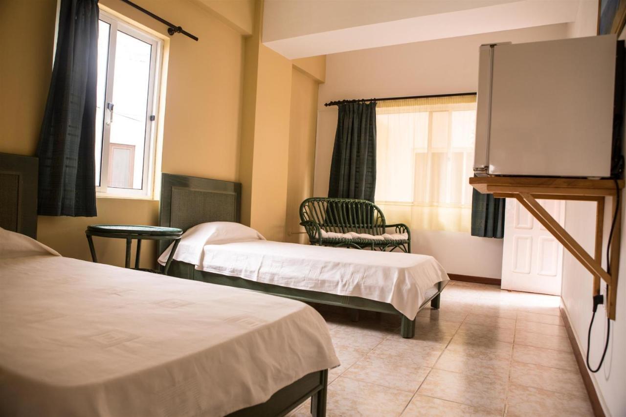 Residencial Jenny Hotel Mindelo Room photo